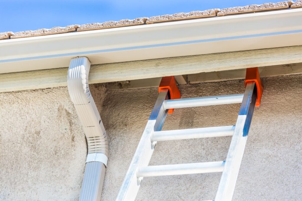 New Seamless Aluminum Rain Gutters